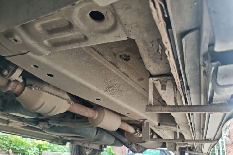 Used CHANGAN OSHAN CX70 2016 1.6L Manual Comfort Model Chassis Front Right