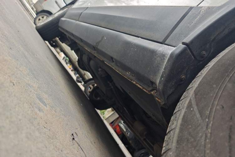 Used CHANGAN OSHAN CX70 2016 1.6L Manual Luxury Model Chassis Front Right