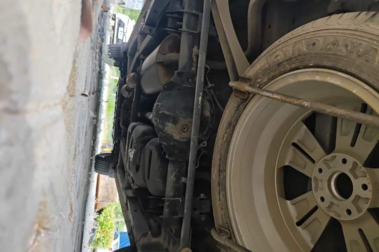 Used CHANGAN OSHAN CX70 2016 1.6L Manual Luxury Model Chassis Rear