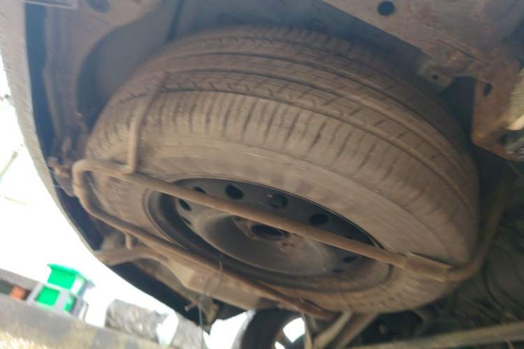 Used CHANGAN OSHAN CX70 2016 1.6L Manual Comfort Model Chassis Rear Right