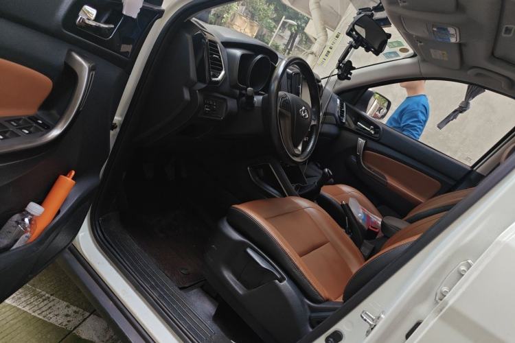 Used CHANGAN OSHAN CX70 2016 1.6L Manual Smart Connect Version Driver Seat