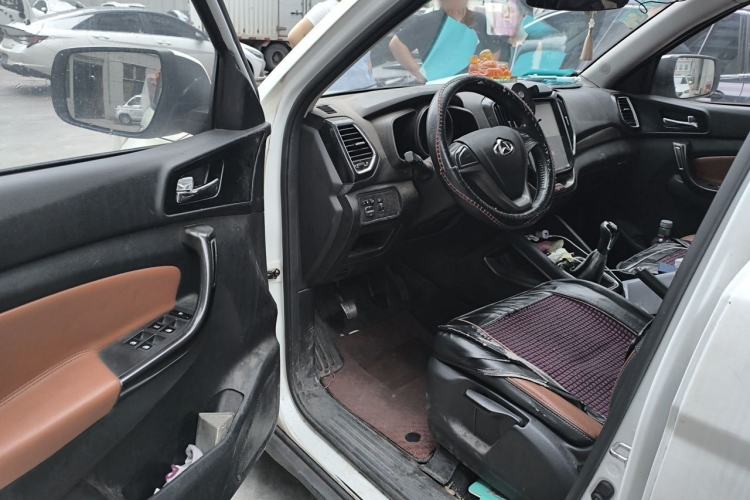 Used CHANGAN OSHAN CX70 2016 1.6L Manual Luxury Model Driver Seat
