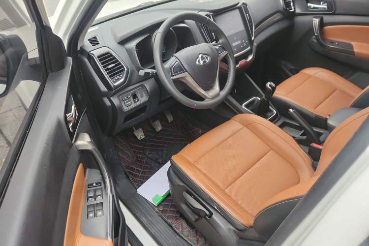 Used CHANGAN OSHAN CX70 2016 1.6L Manual Luxury Model Driver Seat