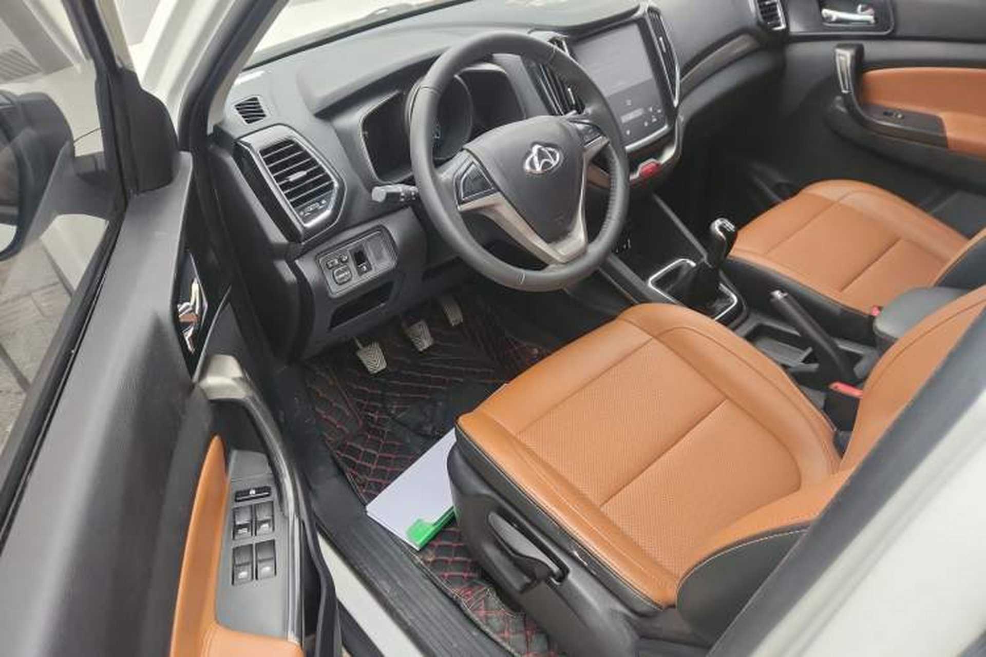Used CHANGAN OSHAN CX70 2016 1.6L Manual Luxury Model Driver Seat