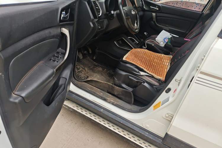 Used CHANGAN OSHAN CX70 2016 1.6L Manual Comfort Model Driver Seat