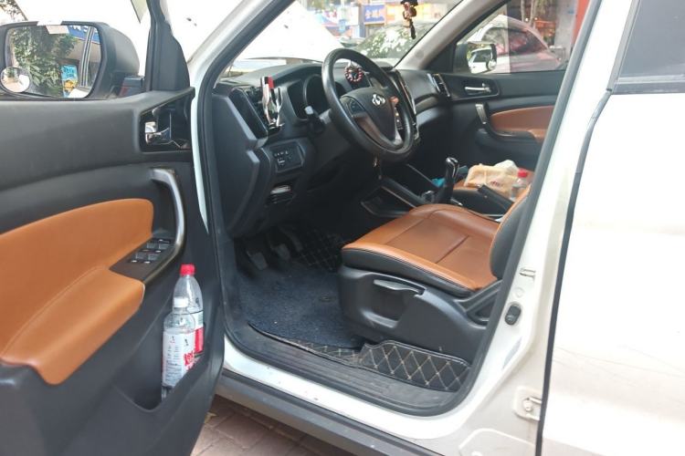 Used CHANGAN OSHAN CX70 2016 1.6L Manual Luxury Model Driver Seat