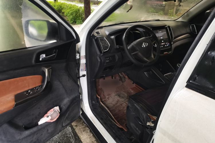 Used CHANGAN OSHAN CX70 2016 1.6L Manual Smart Connect Version Driver Seat