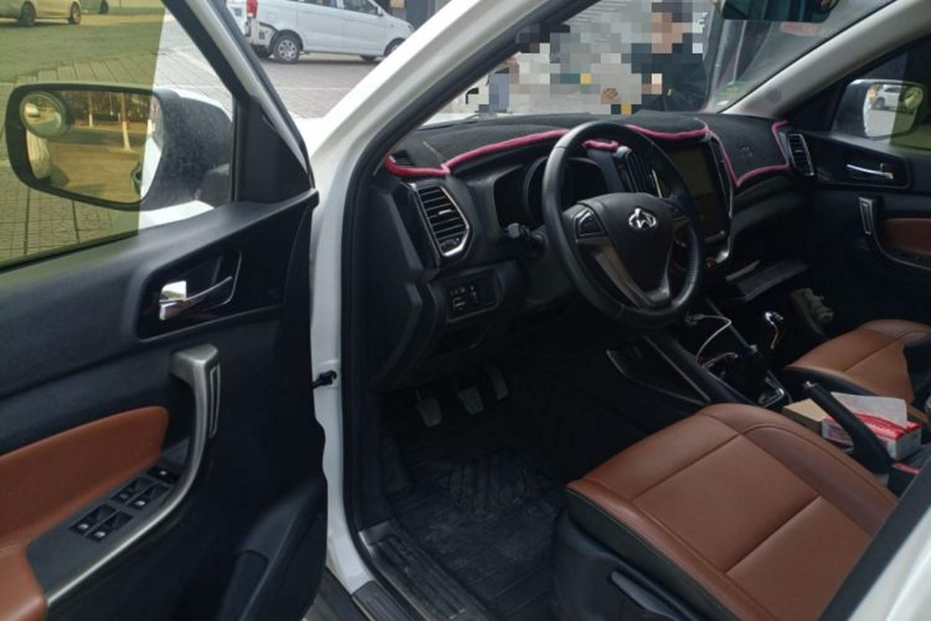 Used CHANGAN OSHAN CX70 2016 1.6L Manual Luxury Model Driver Seat