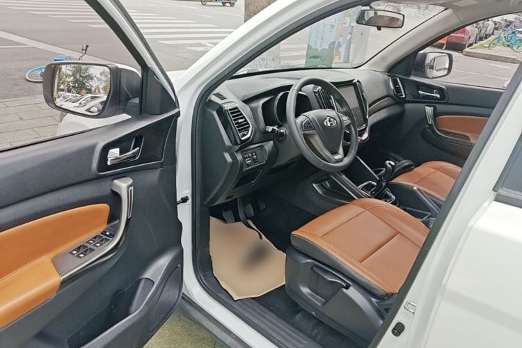 Used CHANGAN OSHAN CX70 2016 1.6L Manual Luxury Model Driver Seat