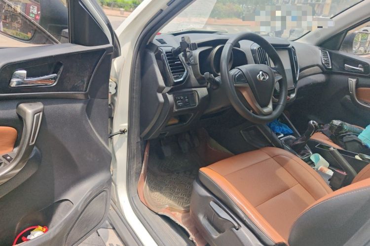 Used CHANGAN OSHAN CX70 2016 1.6L Manual Luxury Model Driver Seat