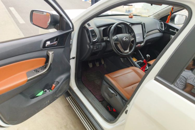 Used CHANGAN OSHAN CX70 2016 1.6L Manual Smart Connect Version Driver Seat