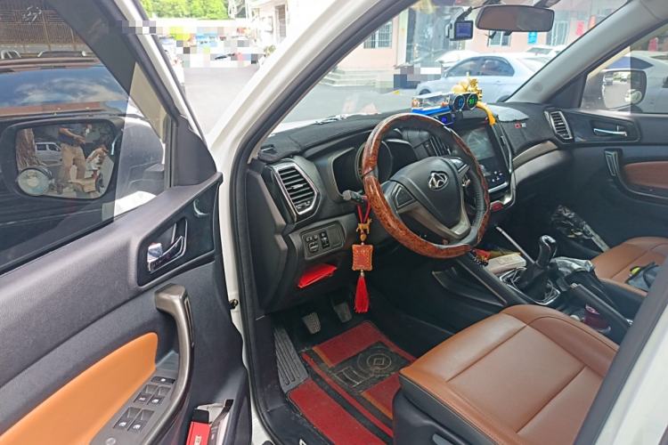Used CHANGAN OSHAN CX70 2016 1.6L Manual Luxury Model Driver Seat