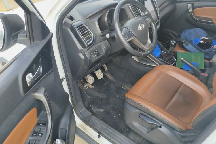 Used CHANGAN OSHAN CX70 2016 1.6L Manual Luxury Model Driver Seat