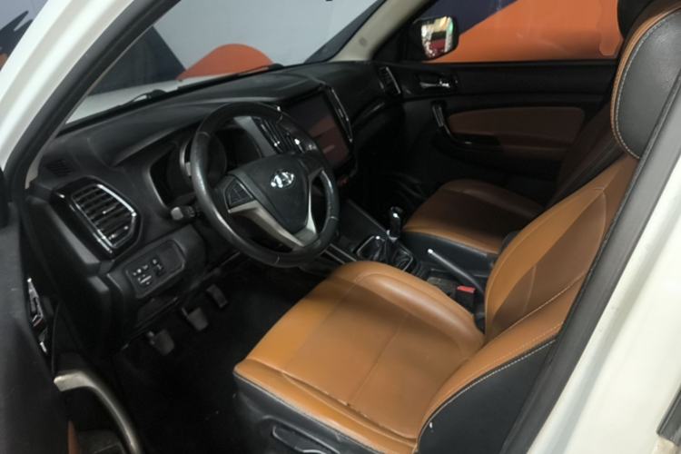 Used CHANGAN OSHAN CX70 2016 1.6L Manual Luxury Model Driver Seat