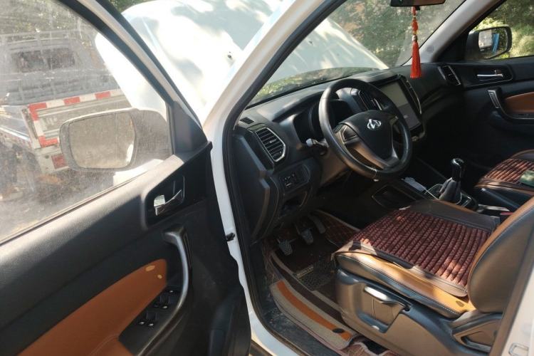Used CHANGAN OSHAN CX70 2016 1.6L Manual Luxury Model Driver Seat