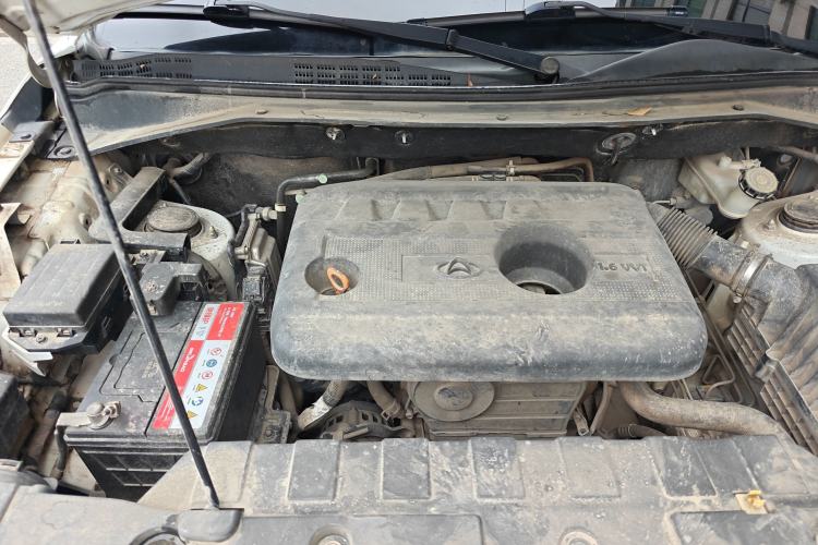 Used CHANGAN OSHAN CX70 2016 1.6L Manual Comfort Model Engine Bay