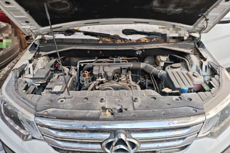 Used CHANGAN OSHAN CX70 2016 1.6L Manual Luxury Model Engine Bay