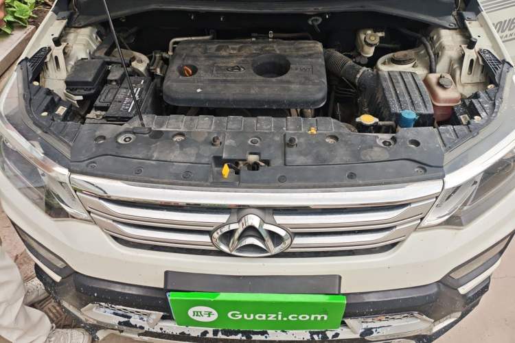 Used CHANGAN OSHAN CX70 2016 1.6L Manual Comfort Model Engine Bay