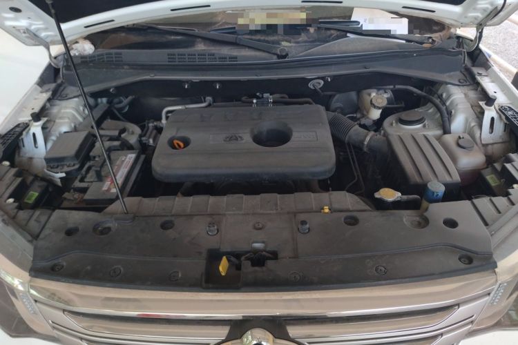 Used CHANGAN OSHAN CX70 2016 1.6L Manual Luxury Model Engine Bay
