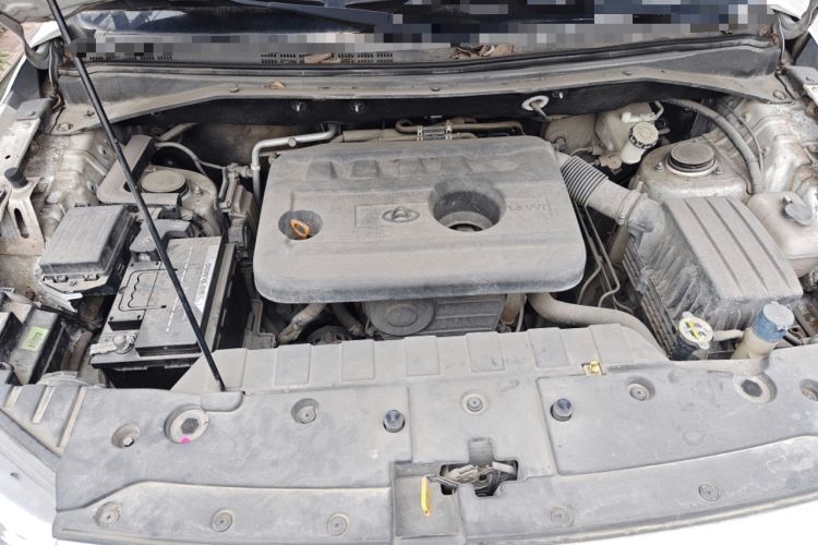 Used CHANGAN OSHAN CX70 2016 1.6L Manual Luxury Model Engine Bay