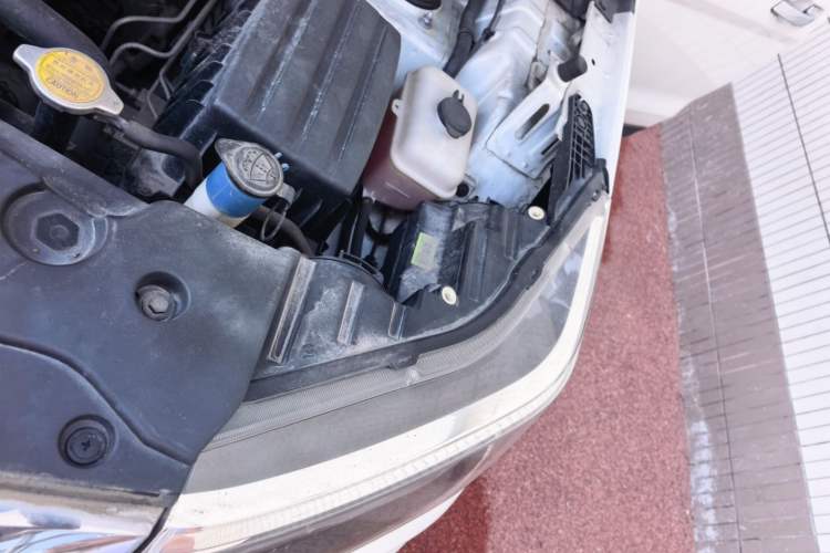 Used CHANGAN OSHAN CX70 2016 1.6L Manual Elite Model Engine Bay Left