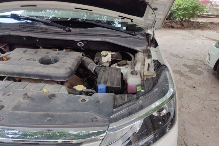 Used CHANGAN OSHAN CX70 2016 1.6L Manual Luxury Model Engine Bay Left