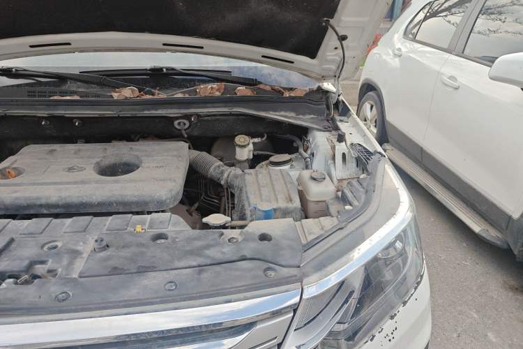 Used CHANGAN OSHAN CX70 2016 1.6L Manual Luxury Model Engine Bay Left