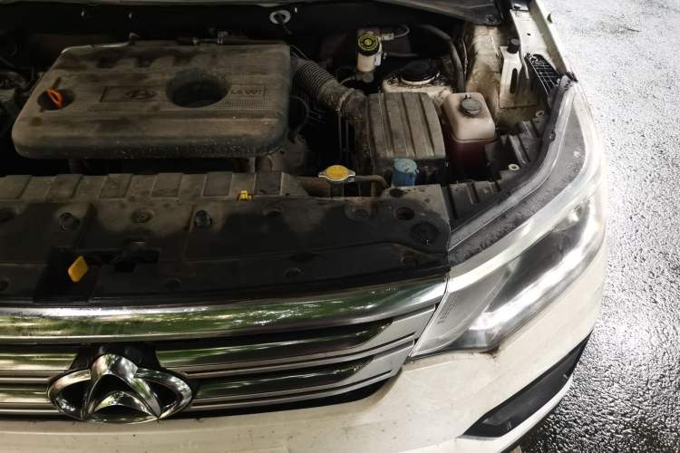 Used CHANGAN OSHAN CX70 2016 1.6L Manual Smart Connect Version Engine Bay Left