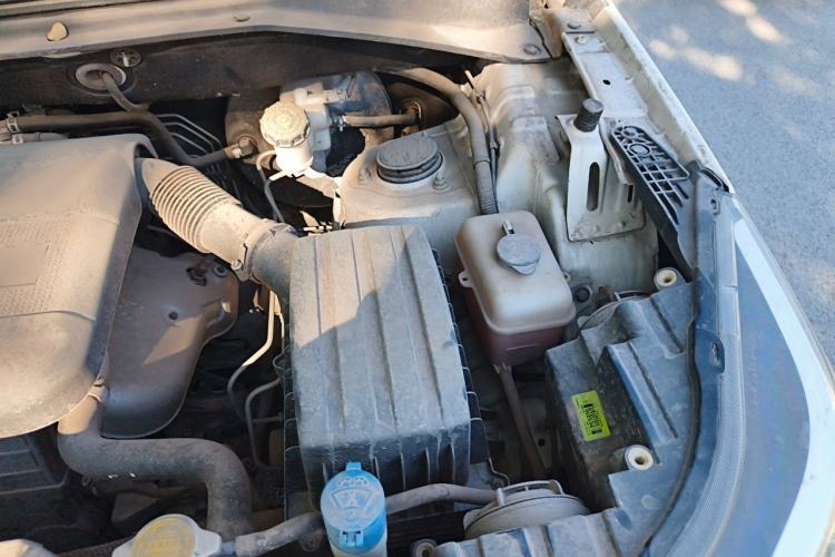 Used CHANGAN OSHAN CX70 2016 1.6L Manual Luxury Model Engine Bay Left