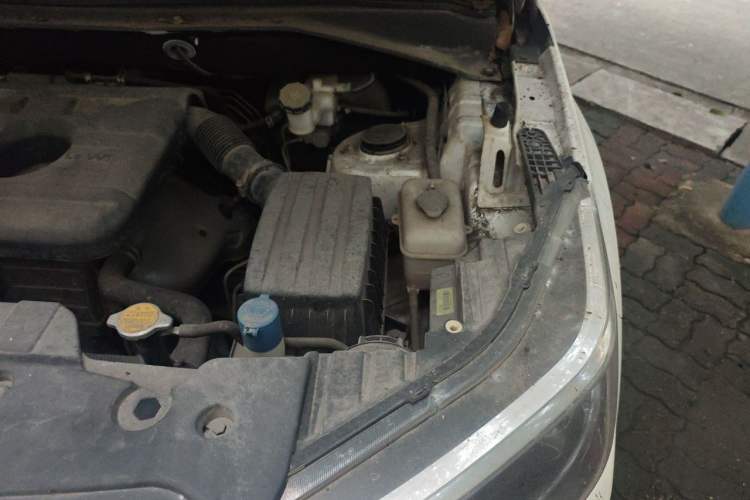 Used CHANGAN OSHAN CX70 2016 1.6L Manual Luxury Model Engine Bay Left