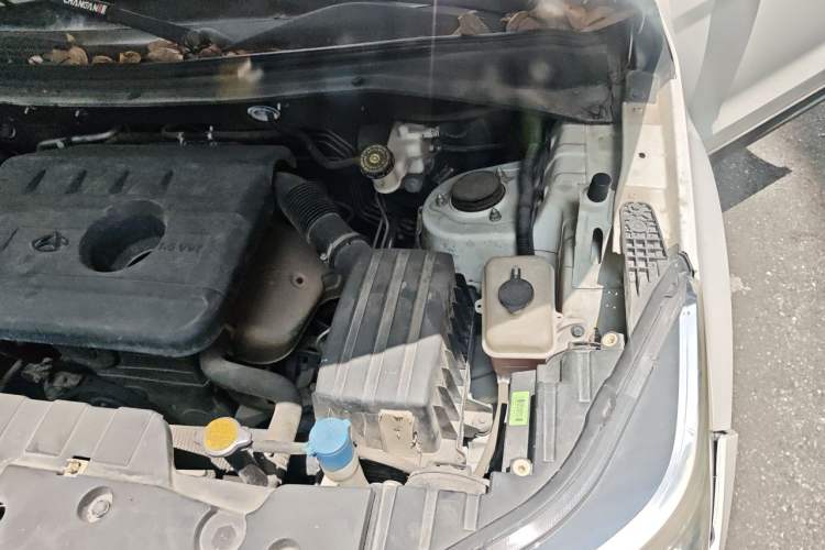 Used CHANGAN OSHAN CX70 2016 1.6L Manual Luxury Model Engine Bay Left