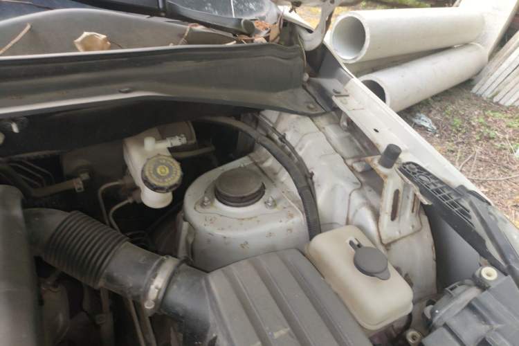 Used CHANGAN OSHAN CX70 2016 1.6L Manual Luxury Model Engine Bay Left