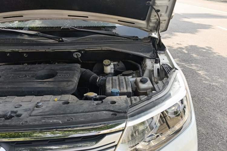 Used CHANGAN OSHAN CX70 2016 1.6L Manual Luxury Model Engine Bay Left