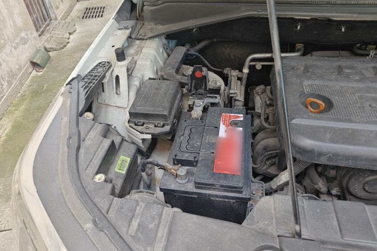 Used CHANGAN OSHAN CX70 2016 1.6L Manual Smart Connect Version Engine Bay Right