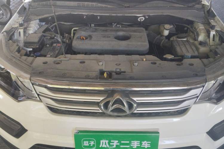Used CHANGAN OSHAN CX70 2016 1.6L Manual Sport Model Engine Bay