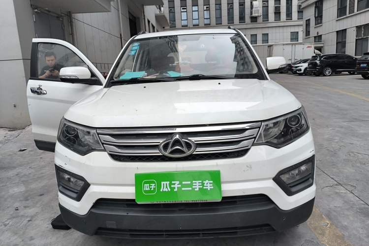Used CHANGAN OSHAN CX70 2016 1.6L Manual Luxury Model Front