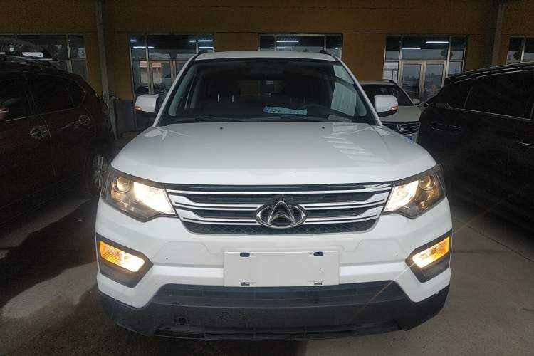 Used CHANGAN OSHAN CX70 2016 1.6L Manual Comfort Model Front