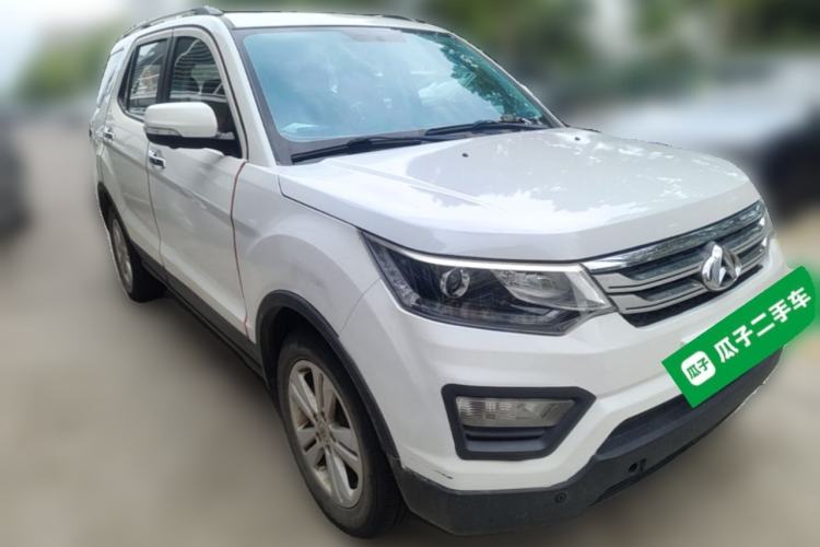 Used CHANGAN OSHAN CX70 2016 1.6L Manual Luxury Model Front Right 45 Deg