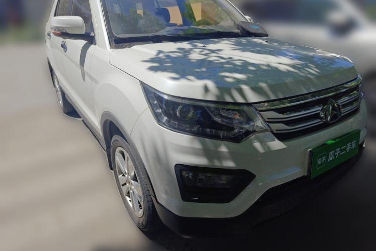 Used CHANGAN OSHAN CX70 2016 1.6L Manual Luxury Model Front Right 45 Deg