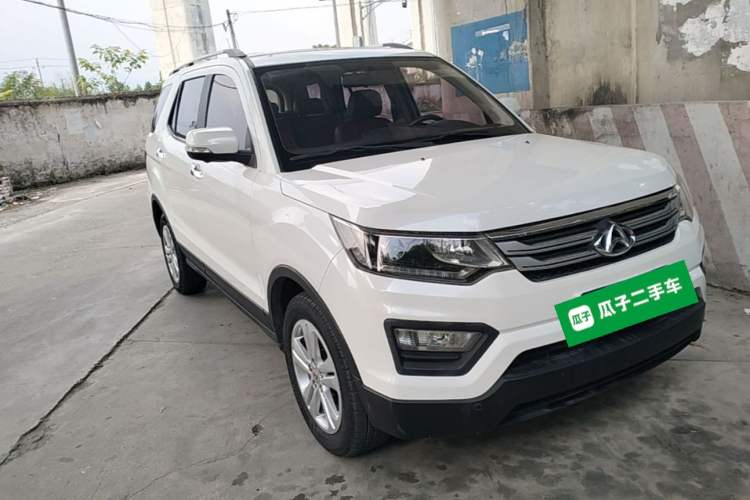 Used CHANGAN OSHAN CX70 2016 1.6L Manual Luxury Model Front Right 45 Deg
