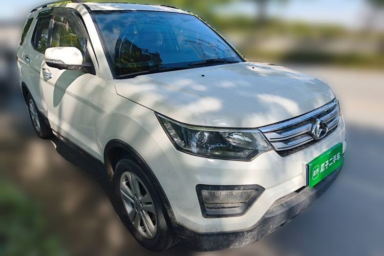 Used CHANGAN OSHAN CX70 2016 1.6L Manual Luxury Model Front Right 45 Deg