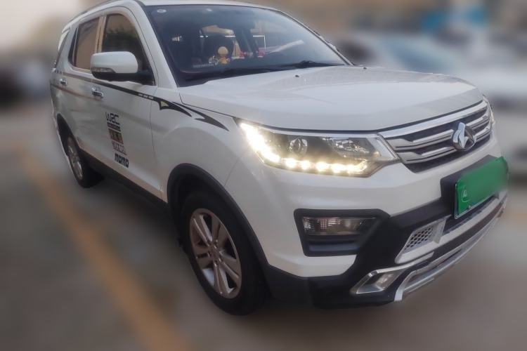 Used CHANGAN OSHAN CX70 2016 1.6L Manual Luxury Model Front Right 45 Deg