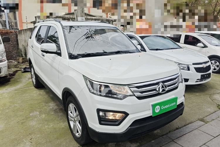 Used CHANGAN OSHAN CX70 2016 1.6L Manual Luxury Model Front Right 45 Deg