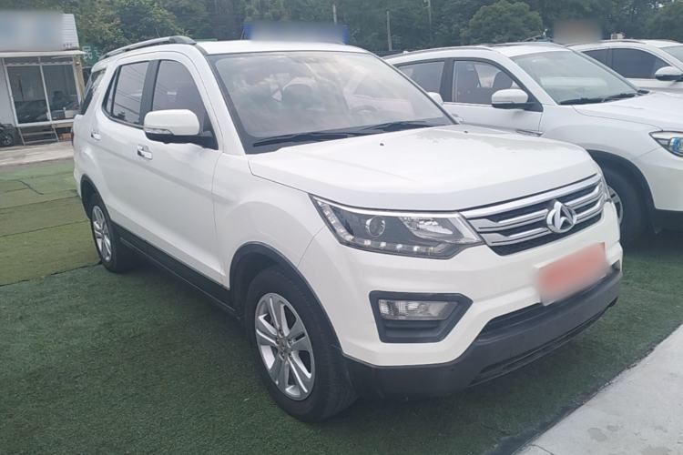 Used CHANGAN OSHAN CX70 2016 1.6L Manual Luxury Model Front Right 45 Deg