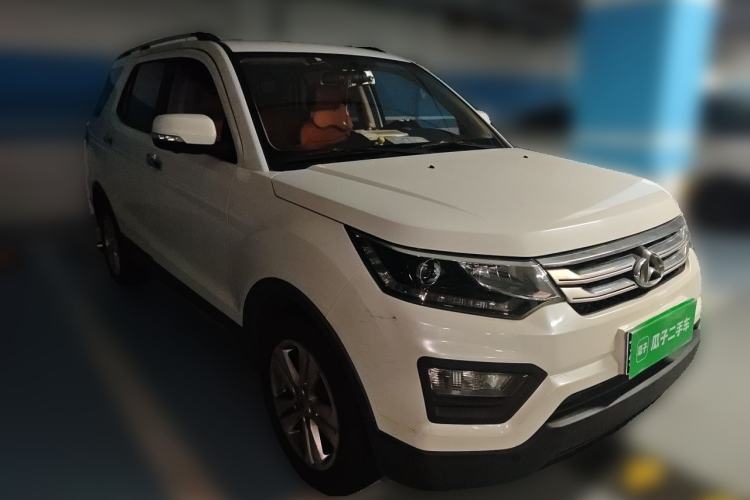 Used CHANGAN OSHAN CX70 2016 1.6L Manual Luxury Model Front Right 45 Deg