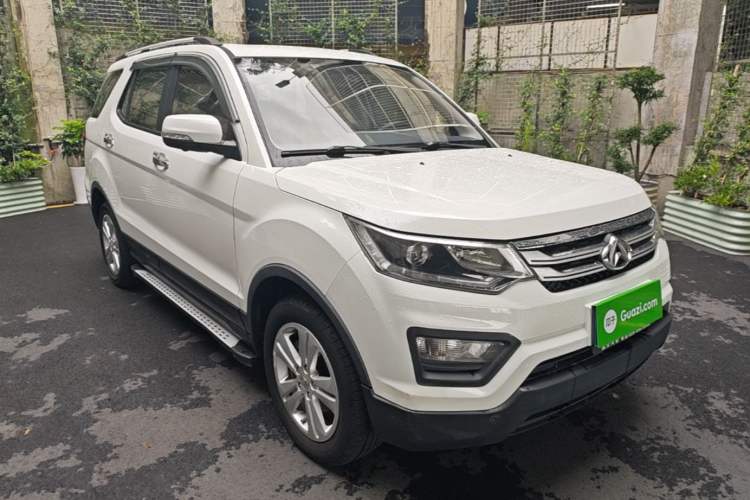 Used CHANGAN OSHAN CX70 2016 1.6L Manual Luxury Model Front Right 45 Deg