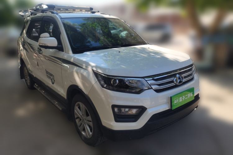 Used CHANGAN OSHAN CX70 2016 1.6L Manual Luxury Model Front Right 45 Deg
