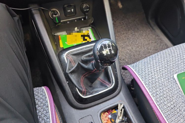 Used CHANGAN OSHAN CX70 2016 1.6L Manual Luxury Model Gear Lever