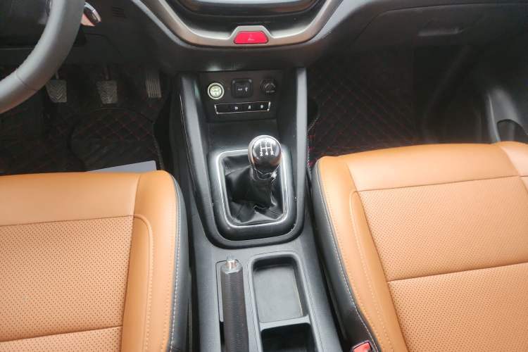 Used CHANGAN OSHAN CX70 2016 1.6L Manual Luxury Model Gear Lever