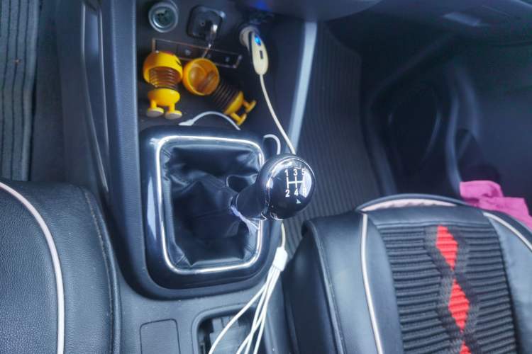 Used CHANGAN OSHAN CX70 2016 1.6L Manual Luxury Model Gear Lever
